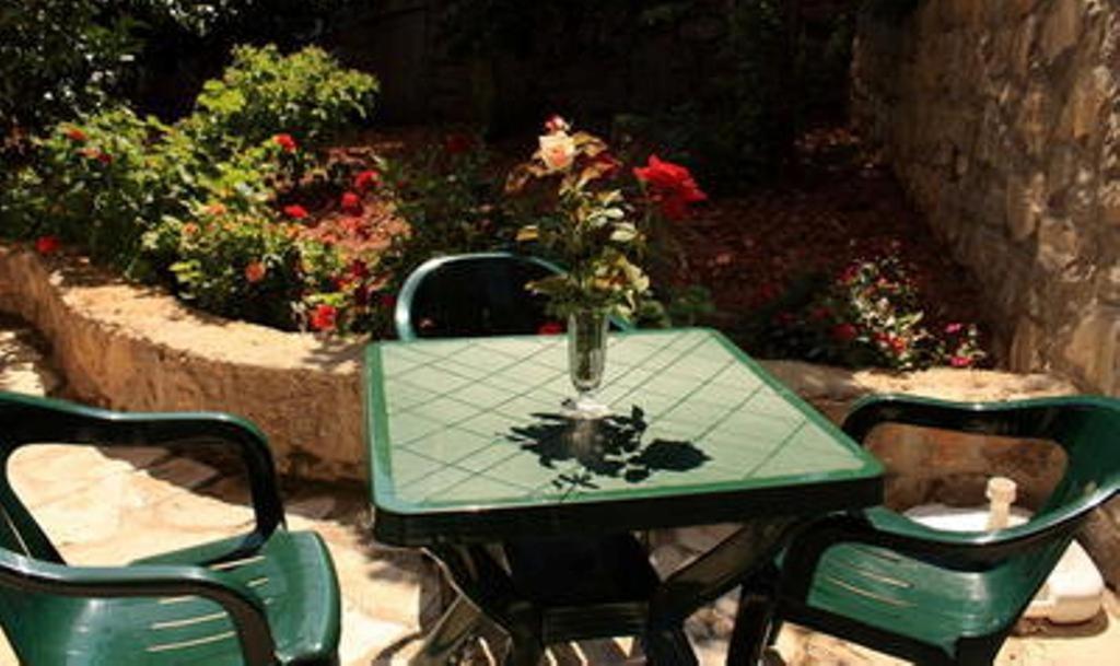 Apartments & Rooms M Petrovac na moru Exterior foto