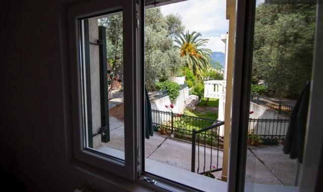Apartments & Rooms M Petrovac na moru Exterior foto