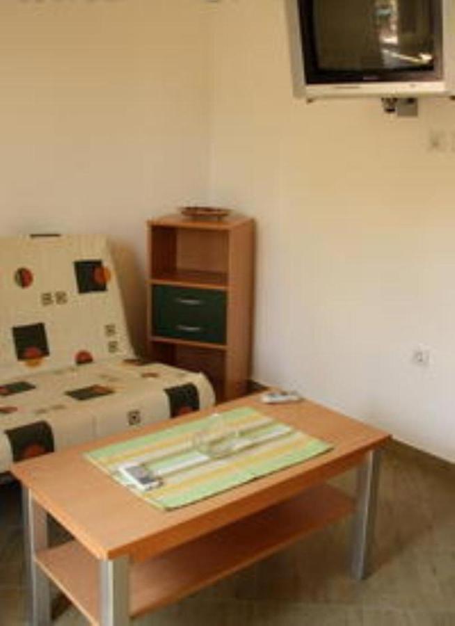 Apartments & Rooms M Petrovac na moru Zimmer foto
